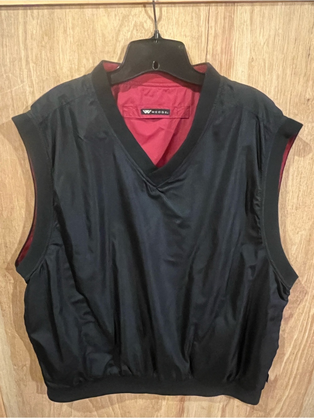 Men’s Black V-Neck Sleeveless Reversible Golf Vest
